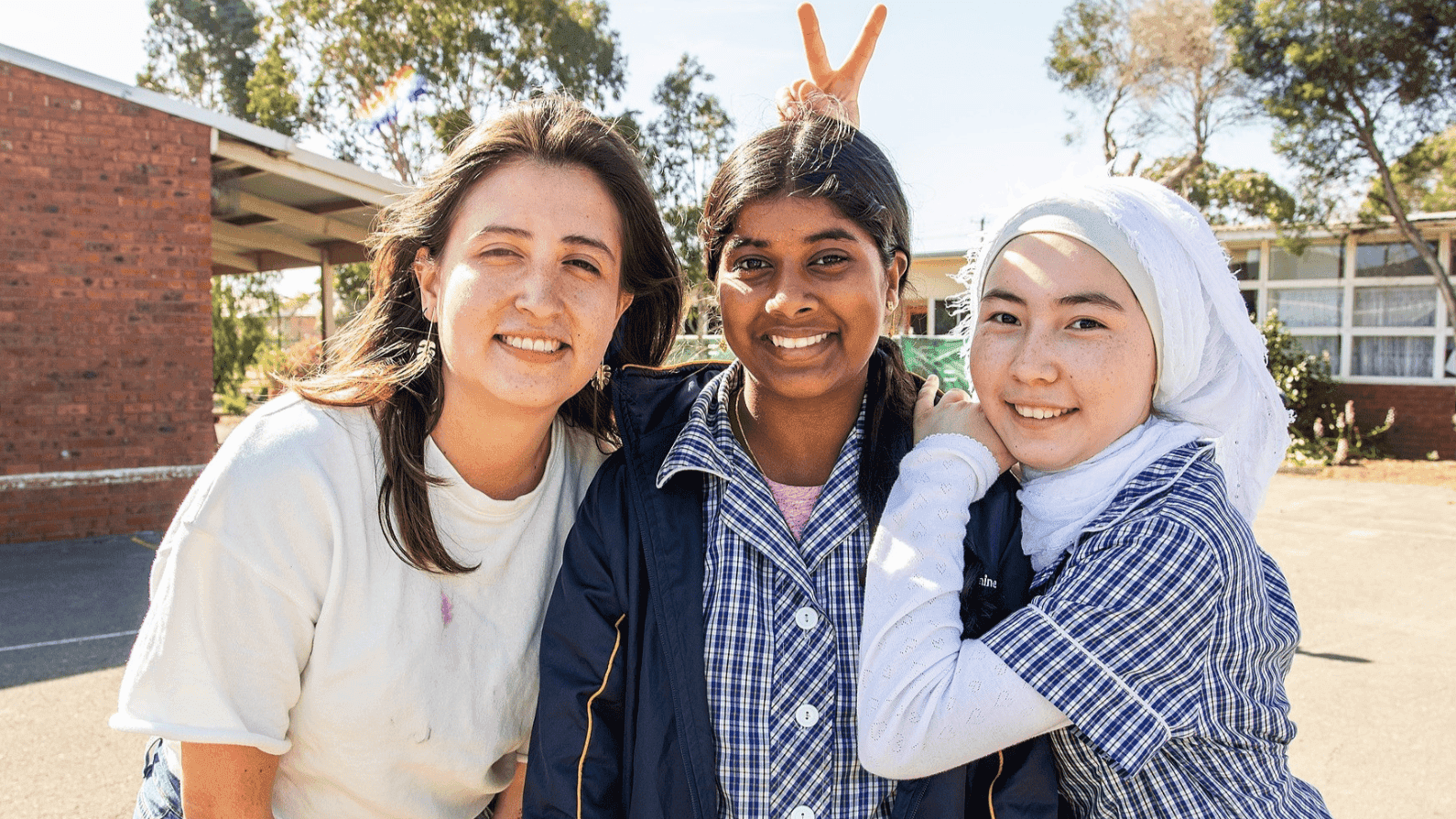 RMCC (Refugee Migrant Children Centre) RMCC (Refugee Migrant Children Centre)